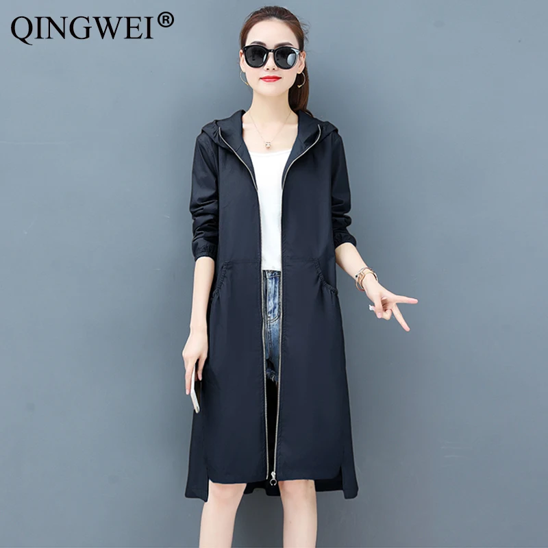 

QINGWEI 2019 spring new Korean version of the hooded windbreaker jacket female long section loose large size wild coat