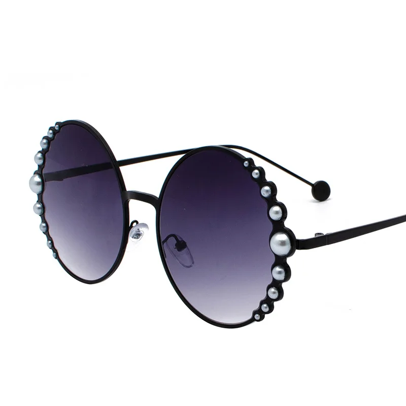 

Designer Fashion Sunglasses Round with pearls in Black Gold Woman's Beach Shades in Red Discount hot brand with case free ship