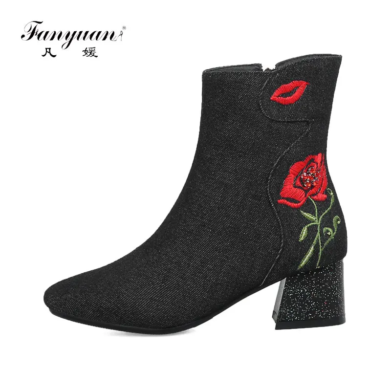 Fanyuan Vrouwen Hoge Hak Laarzen Rits Vrouwen Schoenen Print Jeans Enkellaars Vrouwen Vintage Korte Laarzen Vrouwelijke Schoenen Maat 32 -44 Fanyuan Vrouwen Hoge Hak Laarzen Rits Vrouwen Schoenen Print Jeans Enkellaars Vrouwen Vintage Korte Laarzen Vrouwelijke Schoenen Maat 32 -44