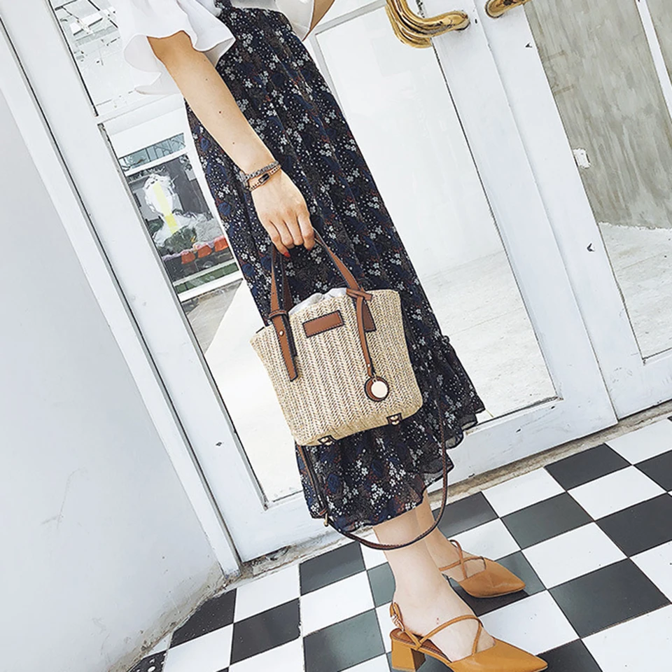 Straw bag (30)