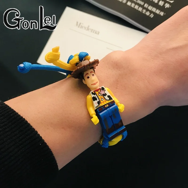 

Movie Bracelet Superhero Buzz Lightyear Captain America Raytheon Spiderman Batman Darth Vader Bracelet Handmade Brick Kids Toy