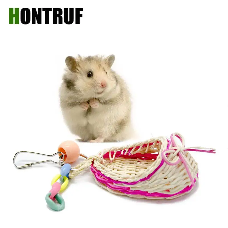 

Parrot Paw Toy Mini Pet House Small Grass Shoes Slippers Toys Can Be Hung In The Cage Squirrel Hamster Bird Pet Bite Chew Toy