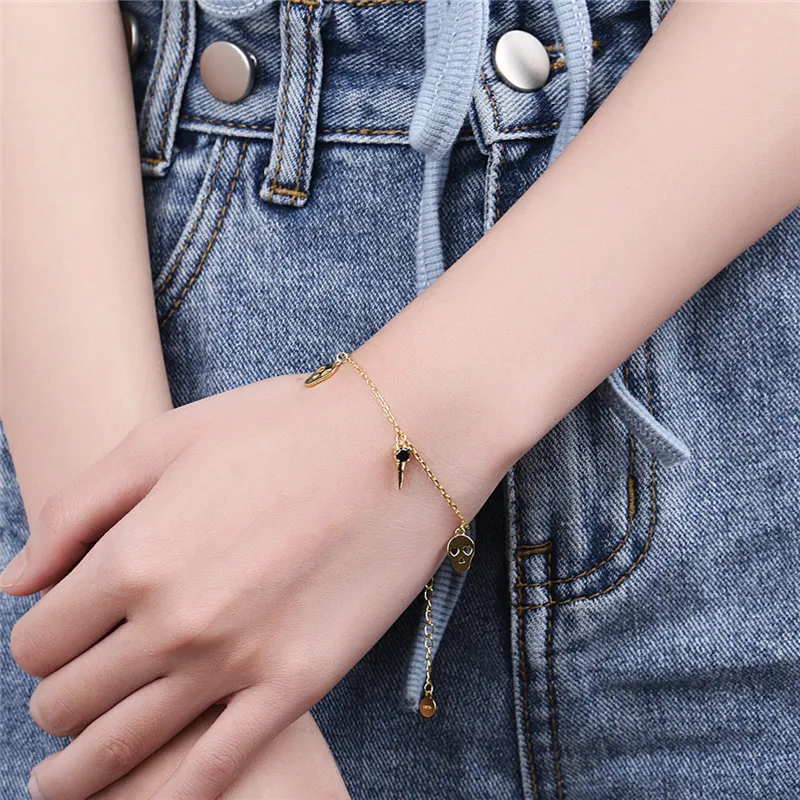 

Silvology 925 Sterling Silver Black Zircon Skeleton Bracelets Creative Luxurious Elegant Leisure Female Bracelets Charm Jewelry