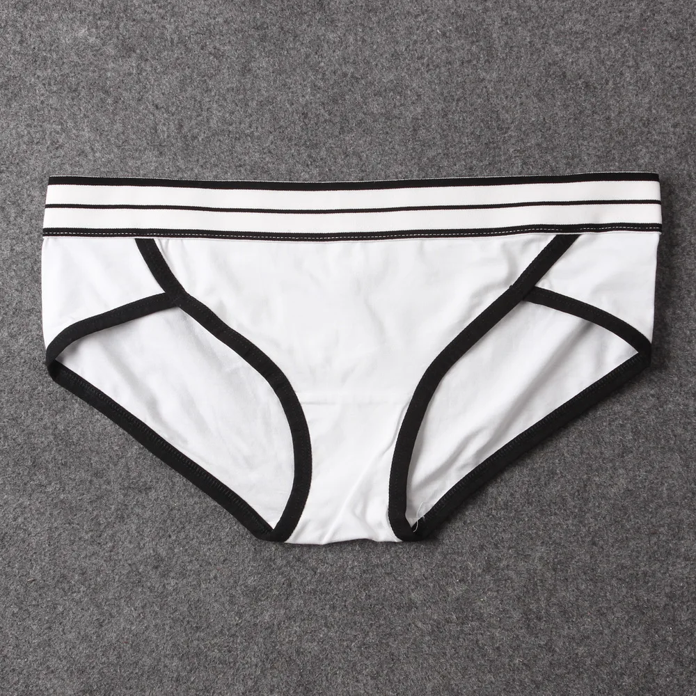 white-1000