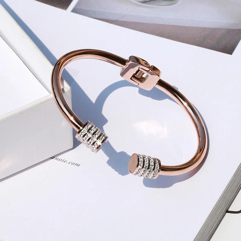 

YUN RUO 2018 New Arrival Trend Punk Full Crystal Open Bangle Rose Gold Color Titanium Steel Jewelry Woman Never Fade Chic style