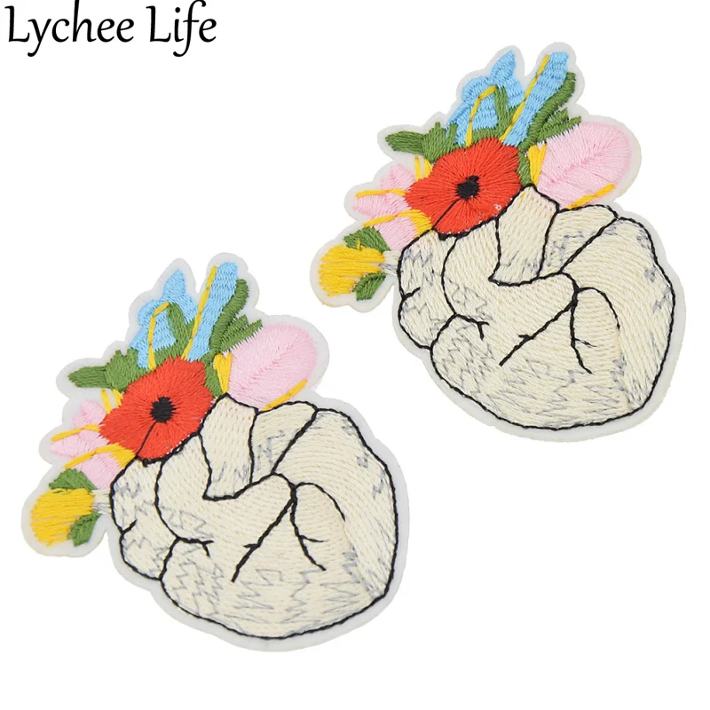 

Lychee Life 2pcs Heart Flower Patches Polyester Seam Clothing Label Clothes DIY Accessory Applique Armband Stickers