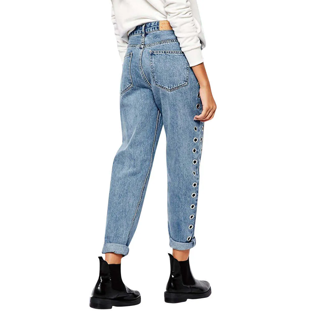 Страуса джинсовые штаны бойфренд Стиль Для женщин Высокая Талия Свободные Выбеленные, с заклепками и металлическими петельками джинсовые прямые брюки D35