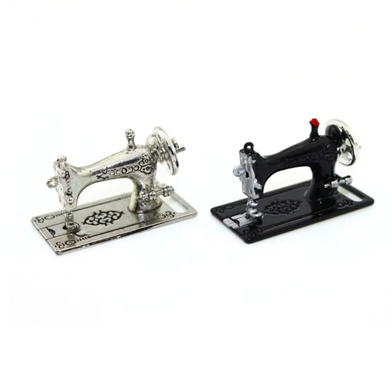 

Good 1:12 Miniature Table Sewing Machine Head Doll House Simulation Furniture Toys Vintage Retro Dollhouse Decor Gift Parts