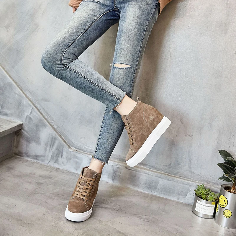 Women's Chunky Sneakers 2019 Winter Genuine Leather Hidden Heels Shoes Warm Plush Platform Sneakers Shoes For Woman Autumn Shoe