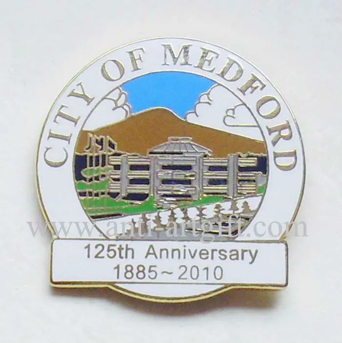 Твердая эмалированная брошь City Medford 125-й юбилейный Серебряный Металл готовая 1''