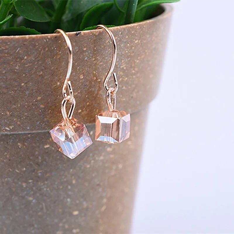 Женские серьги гвоздики с искусственным родием и кристаллом|crystal stud earrings|fashion