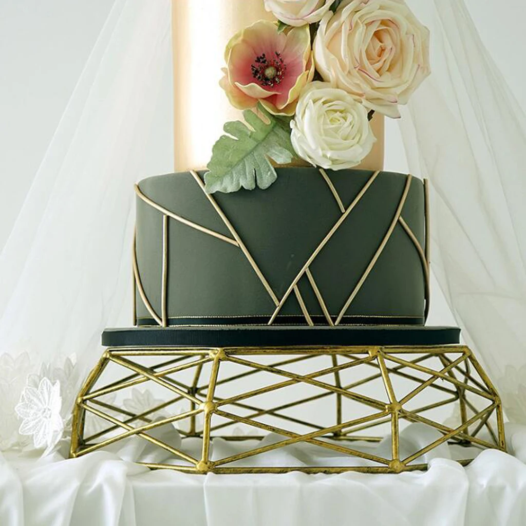 MagiDeal Cake Holder Hollow Out Dessert Holder Iron Polygon Stand Silver Gold Bakeware For Christmas Wedding Ornament