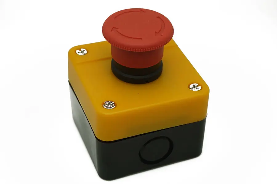 кнопка в корпусе. кнопка аварийного останова ip65. пост кнопочный кп 1. кнопочный пост старт / стоп (двухкнопочный, без фиксации), ip66. M22-d-r-x0/kc11/i - 228x228 кнопочный переключатель.