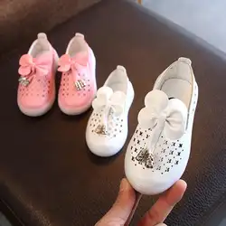 Детская обувь сандалии для девочек 2018 Летняя мода лук пирсинг принцессы для девочек мягкой плоской подошве с закрытым носком Детская обувь