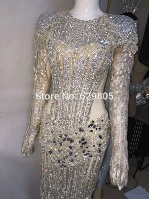 Рисунок 3 - Женское блестящее вечернее платье