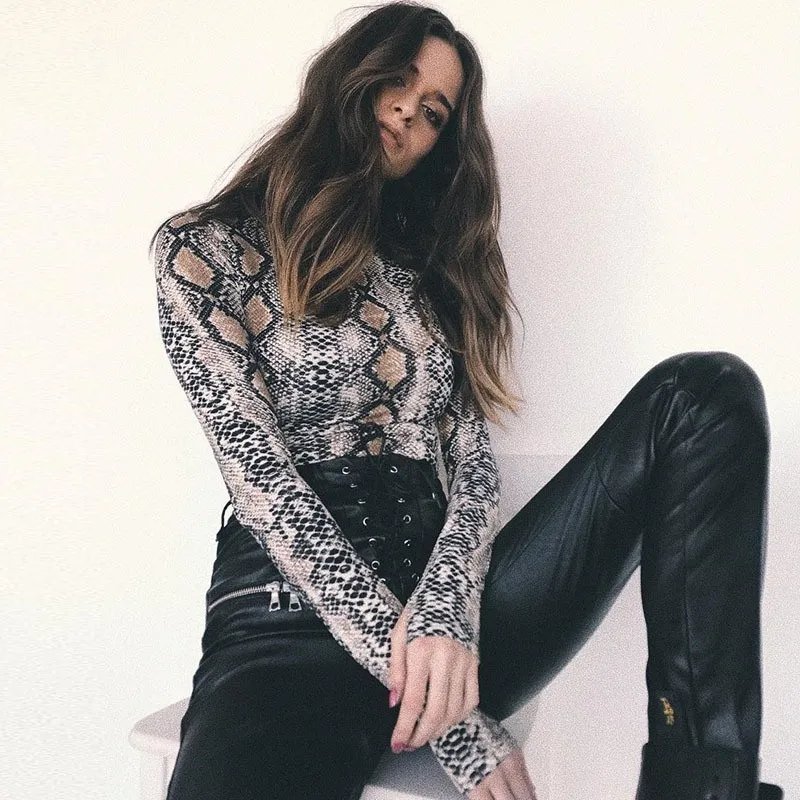 SUNNOW 2019 Spring Snake Skin Grain Printed Bodysuits Women Long Sleeve Sexy Fashion Street Snakeskin Jumpsuits Ladies Rompers