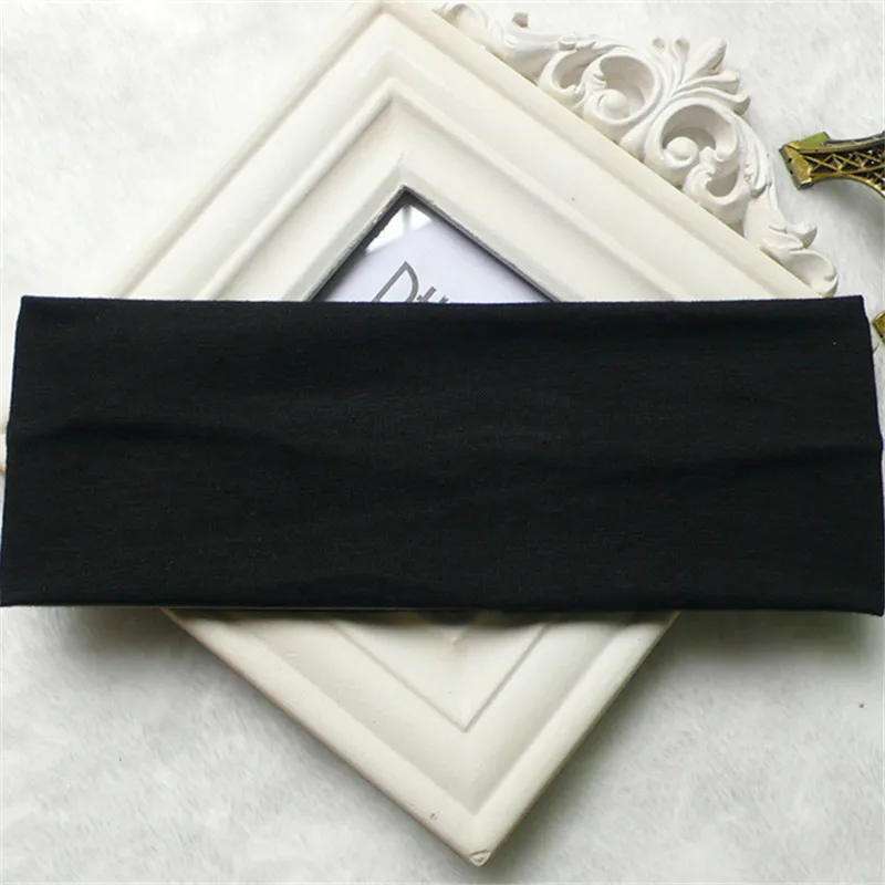 Рисунок 4 - Однотонная хлопковая эластичная повязка на голову