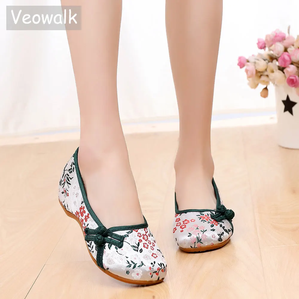 Veowalk Floral Printed Fabric Women's Canvas Ballet Flats Retro Style