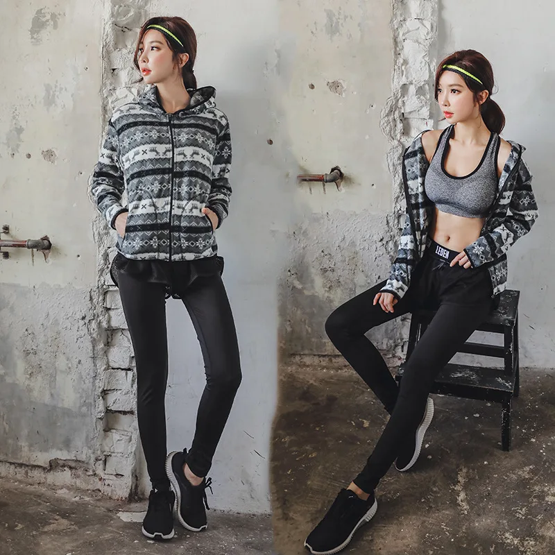 

Sport Jacket+Vest+Pants Quick Dry Girls Breathable Yoga Suit 3 in 1 Running Suit Female Gym Jogging Sport Set Outdoor Activities