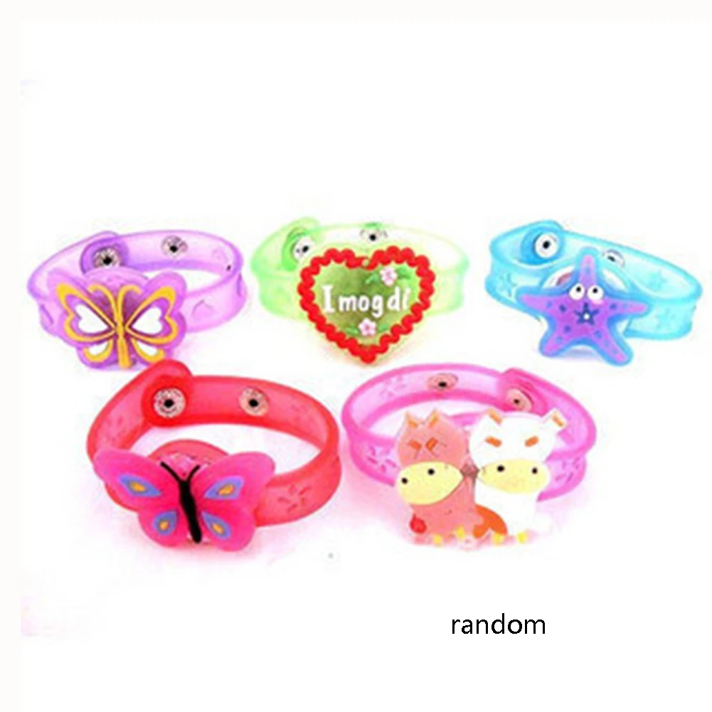 

2Pcs Luminous Bracelet Light Toys Kids Flashing Light LED Wristband Toy Adjustable Glowing Party Fun Toy Gift Random Color