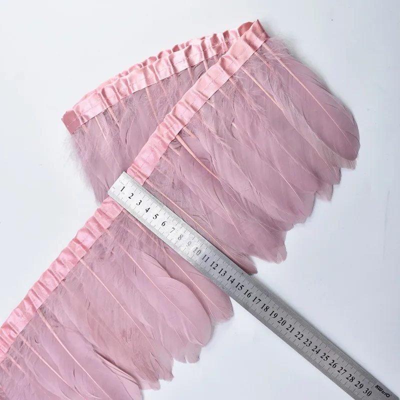 

Wholesale 2Meter/Lot Leather Powder Goose Feather Trims Real Geese Feathers For Crafts Fringes Ribbons Dress Decorative Clothing