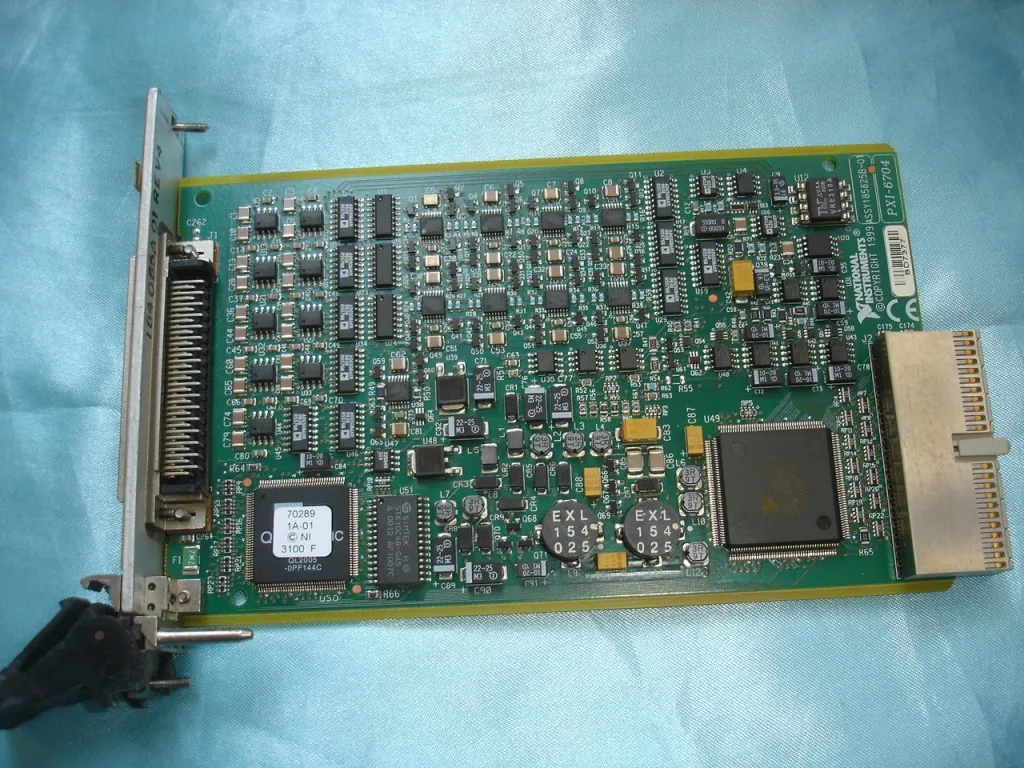 

For PXI-6704 Communication Data Acquisition DAQ Card--NI National Instruments-Original Genuine USED