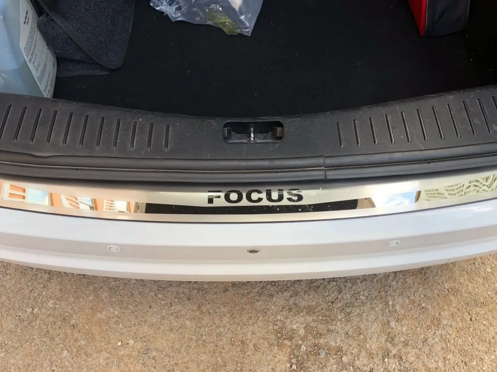 

Rearguards Stainless Steel Rear Bumper Protector Car Styling Accessories for 2005-2011 Ford Focus MK2 hatchback and sedan
