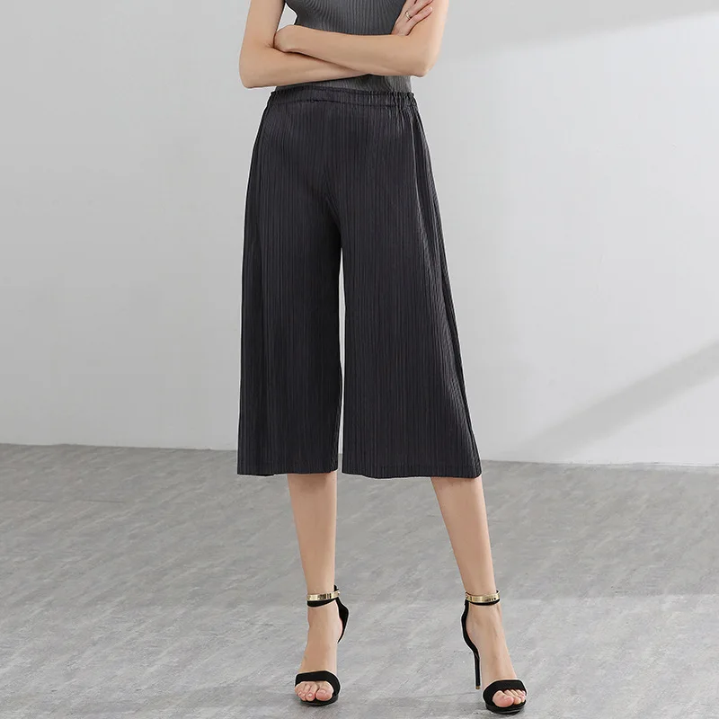 

Japanese Miyake pleated cropped trousers Basic versatile seven points casual wide-leg pants Slim wide straight pants free ship