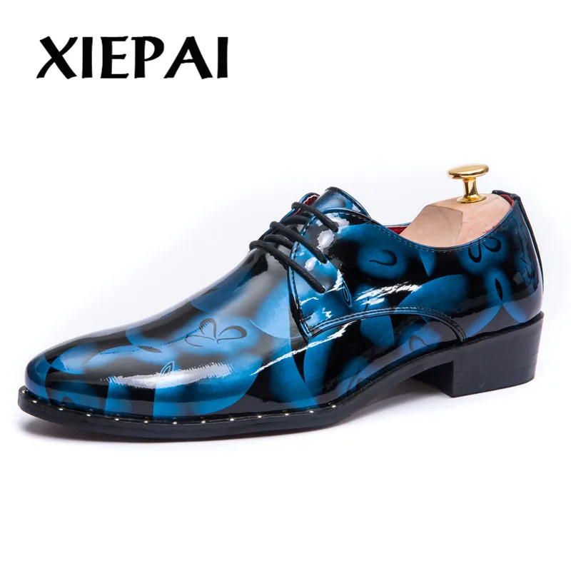 

XIEPAI Men Business Wedding Oxfords Brand Fashion Formal Dress Shoes Flower Print Pointed Toe Patent Leather Shoes Size 38-43