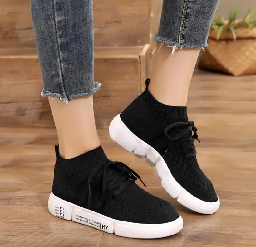 самый дешевый Женская обувь Sneakere, осенняя дышащая обувь с ажурной
вязкой, маленькие белые туфли, красивые женские кроссовки онлайн