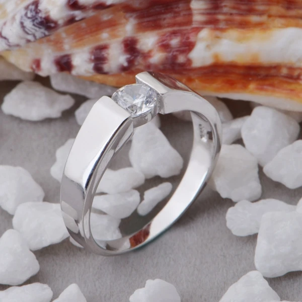 Vintage Silver Jewelry Crown Ring Wedding Rings for Men and Women Couple Rings Accessories White Jewelry Bijoux Uloveido J413