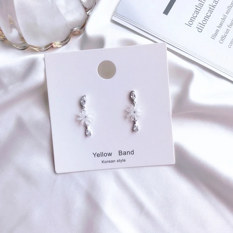 Korean Zircon Flower Earrings Summer Fresh Brinco Elegant Shiny Crystal Earrings Jewelry Party Gifts (4)