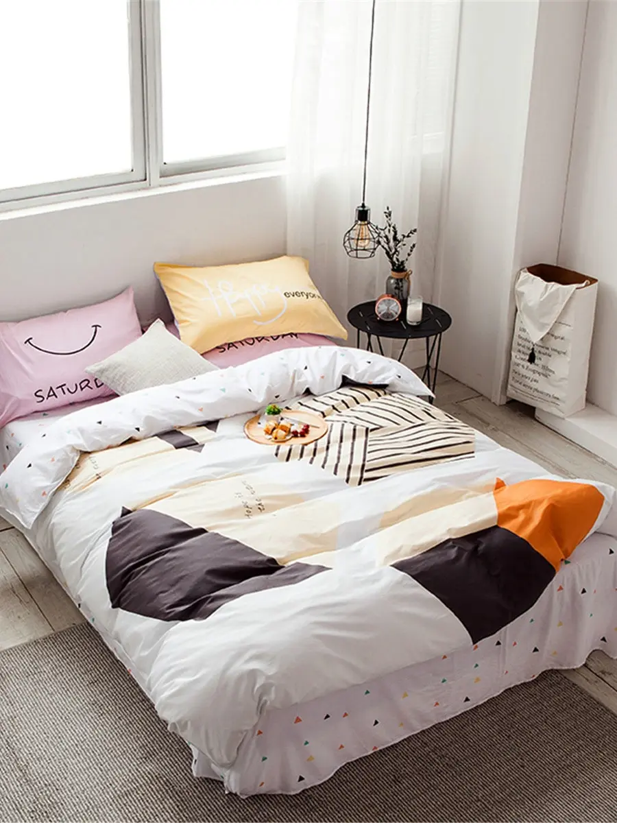 

4Pcs Bedclothes Set Modern Simple Colors Patching Supple Bedding Set