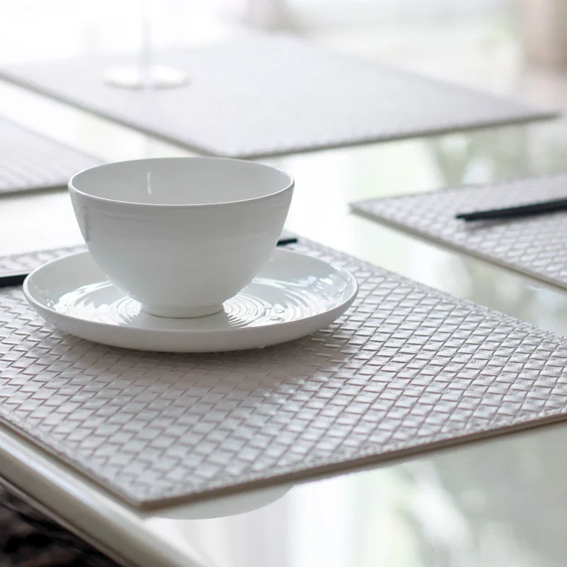 Set Of 4 31*41cm Reversible Faux Leather Rhombus White/black Placemats