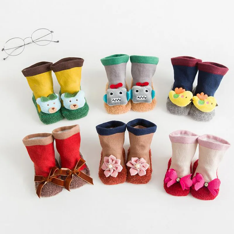 Новые модные милые детские носки для малышей с героями мультфильмов на осень и зиму толстые носки-тапочки для малышей