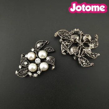 

100pcs/lot Decoration Wedding Invitation 55mm Pearl And Rhinestone Leaft Shaped Gun Plated Wedding bouquet Brooch Pin Button