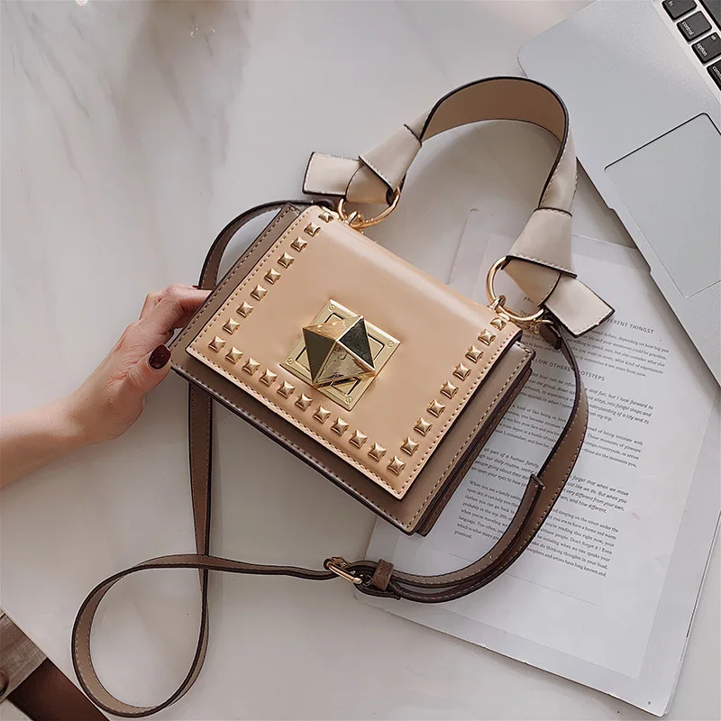 

2019 New High Quality Rivet Small Square Bag Korean Version Pu Leather Contrast Color Slung Shoulder Bag Crossbody Bag