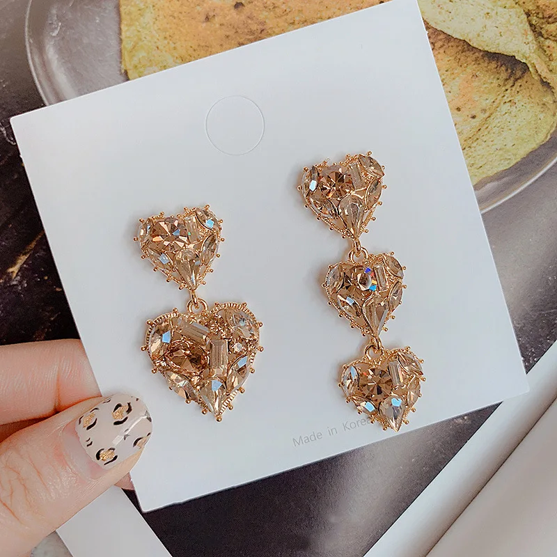 

2019 Fashion Jewelry Korean Vintage AB Style Full Shiny Crystal Heart Luxury Asymmetric Drop Earrings For Women Girl Gift