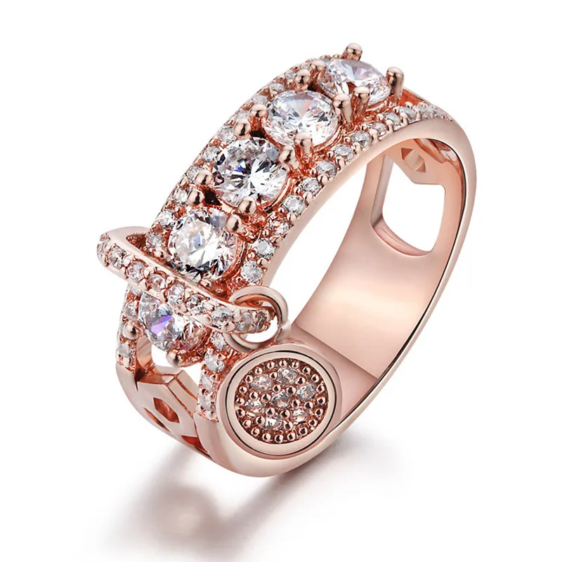 

2018 New Fashion creative zircon plated gold color Movable disc ring for women ZK40