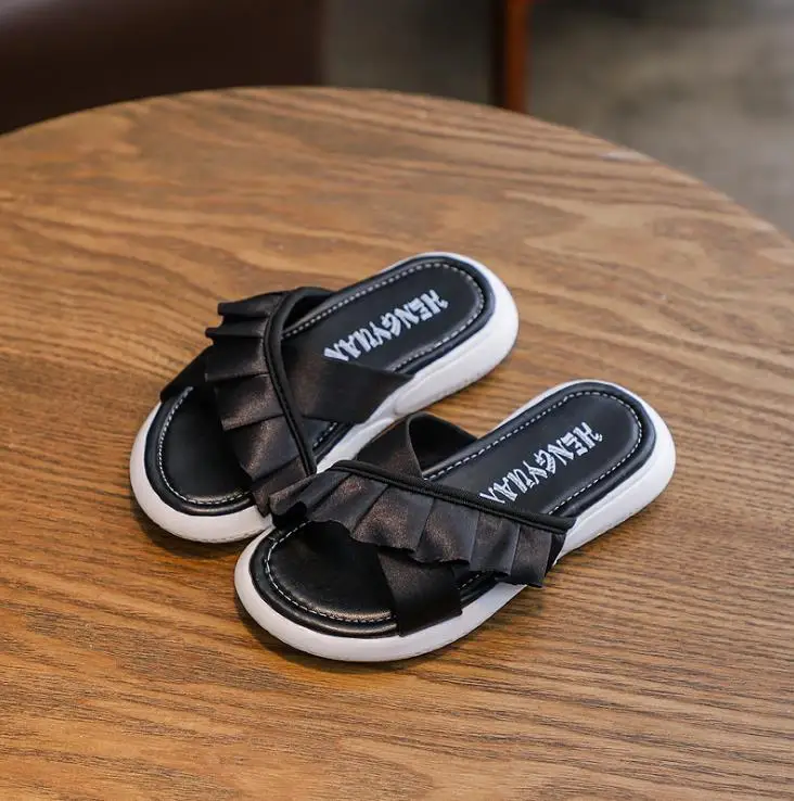 Haochengjiade для девочек Летняя обувь детские сандалии для пляжные шлепанцы для девочек Туфли к платью принцессы сандалии для девочек с кружевом, мягкая подошва - Цвет: Черный