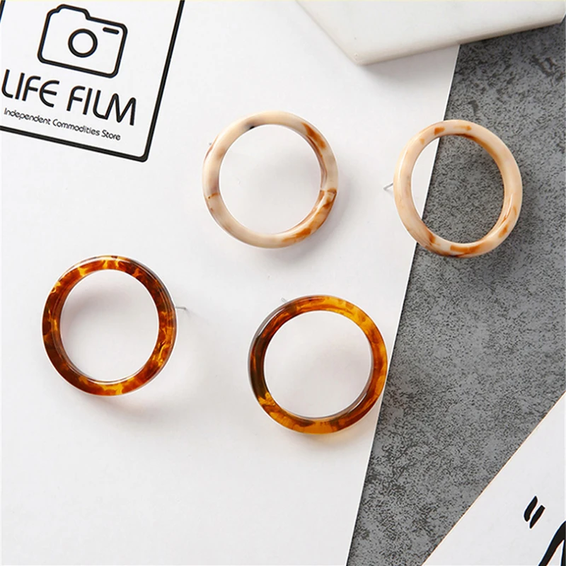 

Retro Metal Acrylic Circle Ring Earrings Simple Earrings Minimalist Leopard Round Earrings