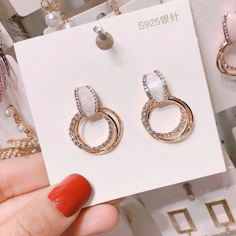 10822366810_934565869