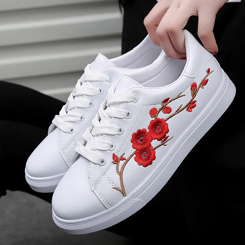

Women White Shoes 2018 Spring New Female Casual Shoes Fashion PU leather Sneakers Lace Up Non-slip flat shoes