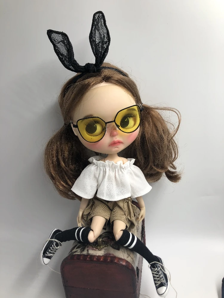 

4pcs/set Cute White strapless Shirt casual short pants Rabbit Hairband black socks for blyth joint body OB24 1/6 Dolls Accessory
