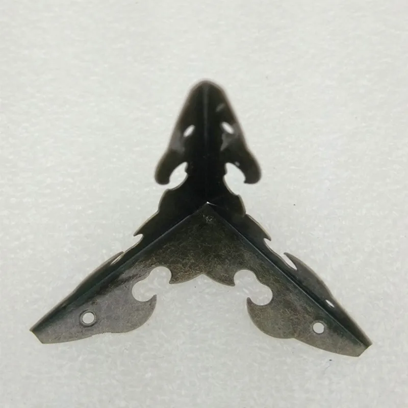 Case-Box-Corners-For-Furniture-Decor-Triangle-Flower-Side-Wooden-Box-Corner-Bronze-Tone-30-30mm (1)