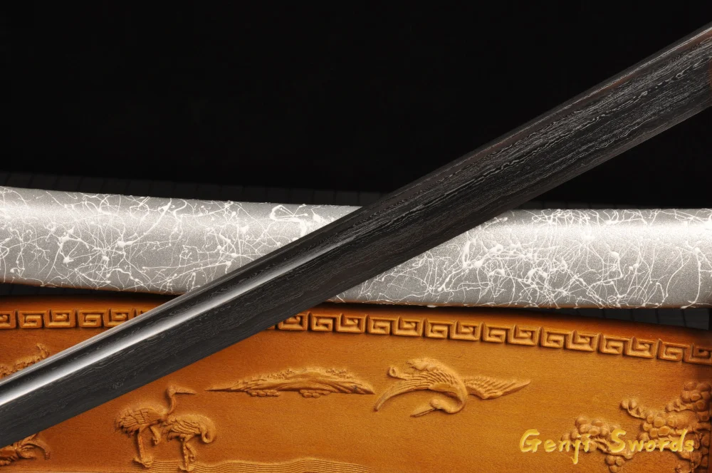 Japanese Samurai Sword White Drawing Sheath Folded Damascus Steel Real Katana Sharp Edge Can Cut Bamboo