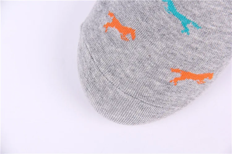 Мультфильм лошадь печати носки Мода Harajuku Сжатия Мужские носки осень счастливые спортивные комфорт пот абсорбент хлопок экипажа