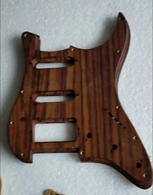 Ручной работы Pickguard ashtree#1605H-4 Электрический S trat гитара дерево SSS - Цвет: SSH  wood  color 3