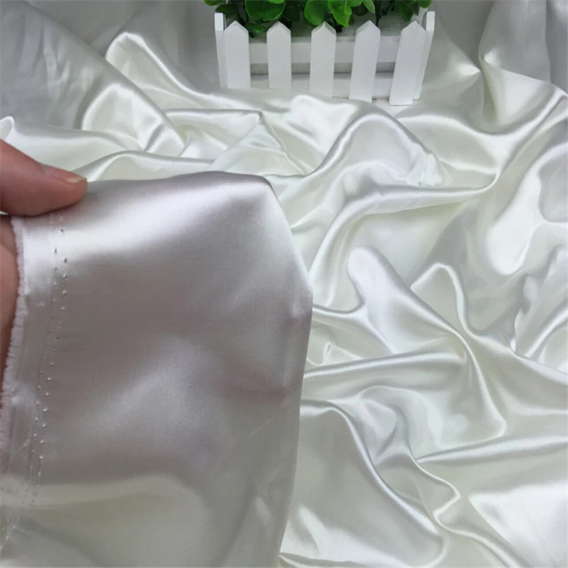 Оптовая продажа с фабрики чистый белый Цвет дешевые мягкие блестящие свадебные Ткань по двору
