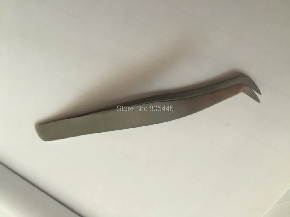 

Russian volume tweezers for 3D/6D eyelash extensions